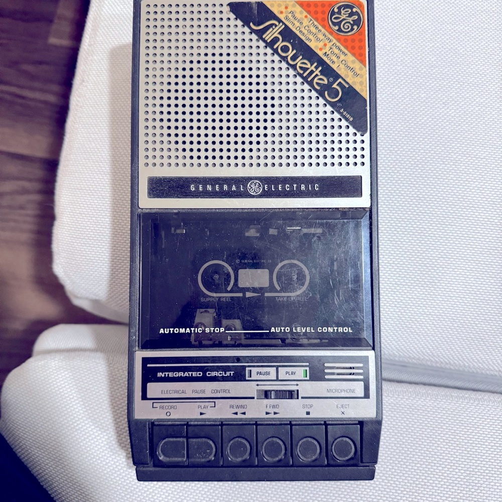 GE Silhouette 6 tape recorder